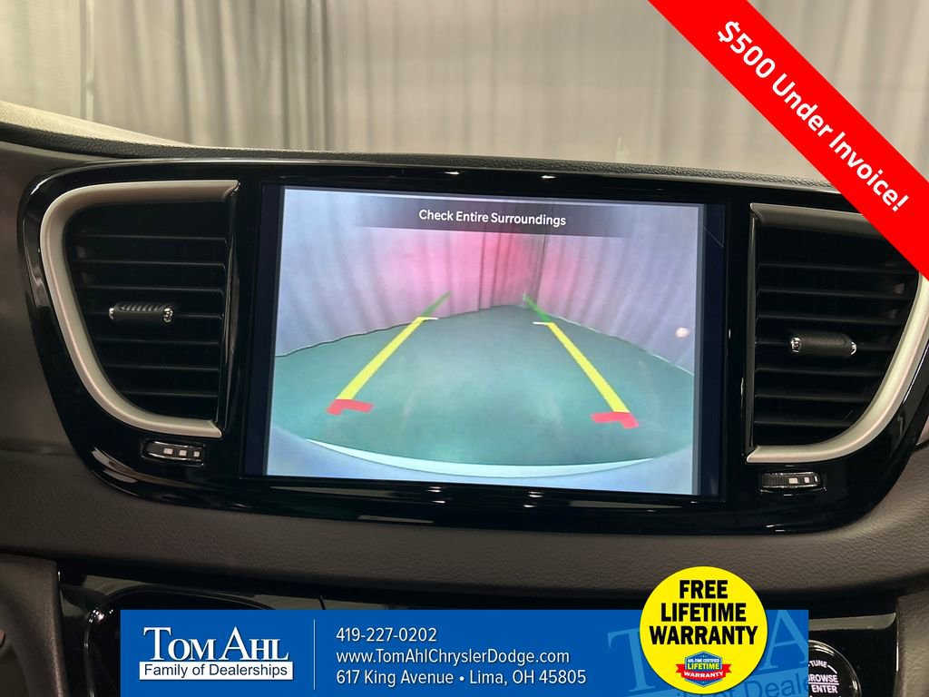 New 2026 Chrysler Voyager LX image 16