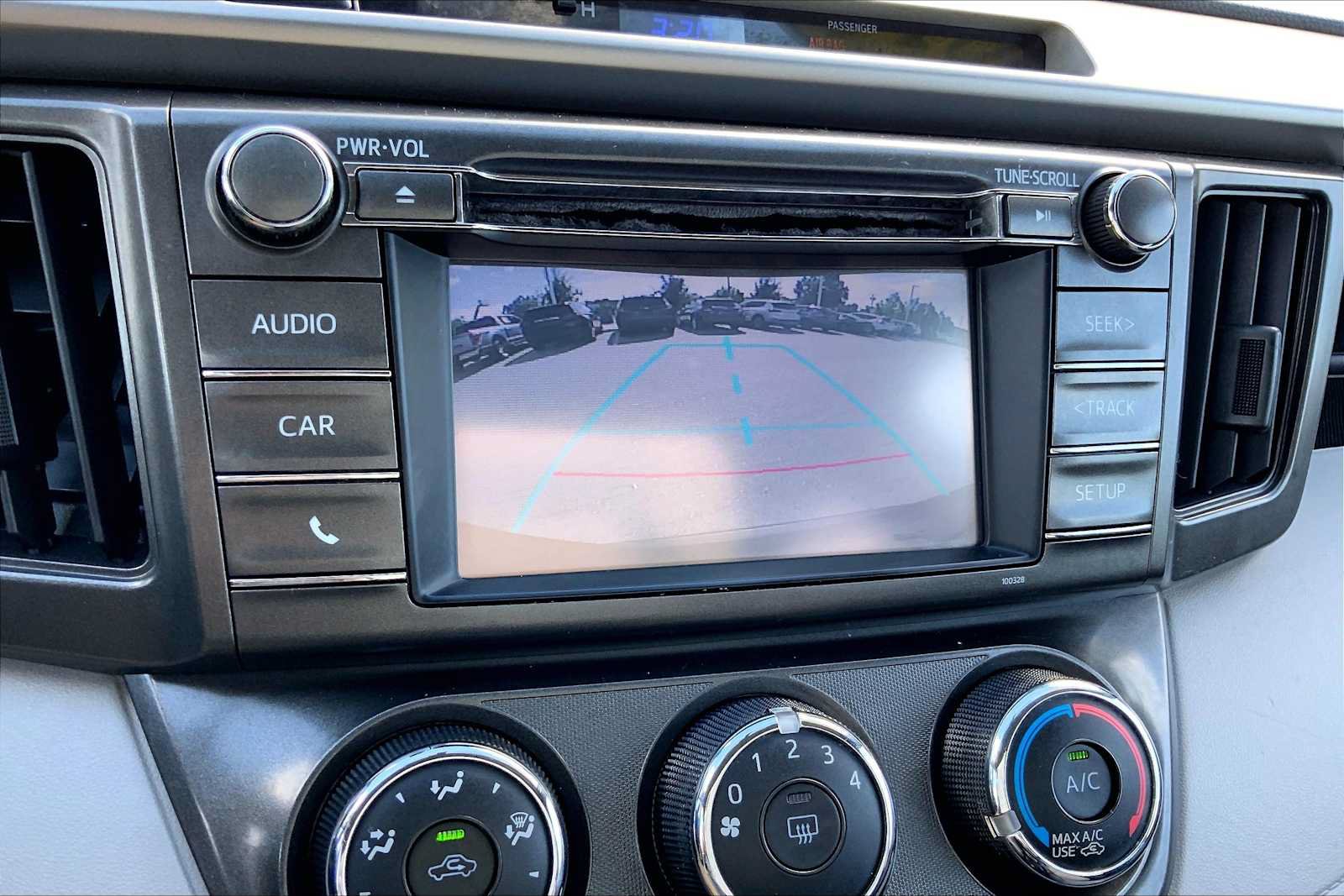 Used 2014 Toyota RAV4 LE AWD/4WD image 28