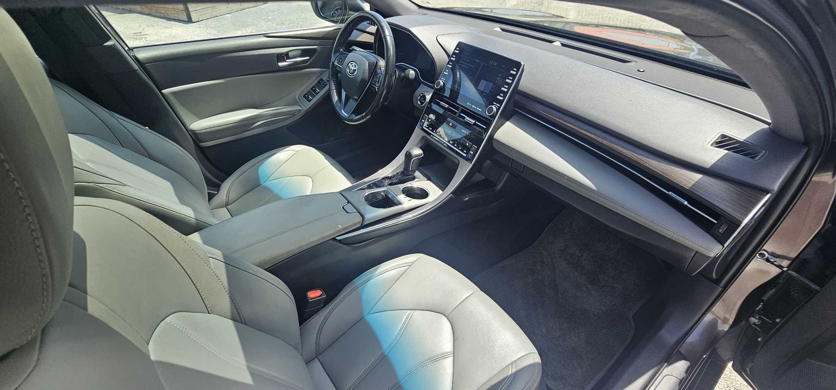 Used 2019 Toyota Avalon XLE w/ Moonroof Package FWD image 31