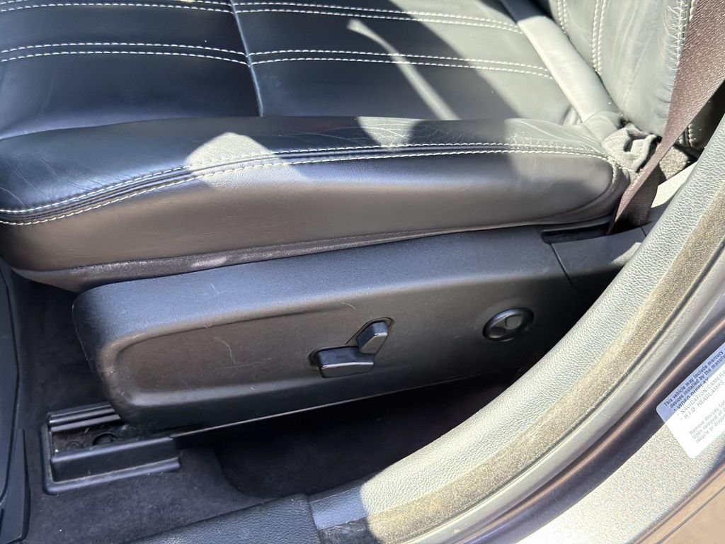 Used 2017 Chrysler 300 S RWD image 22