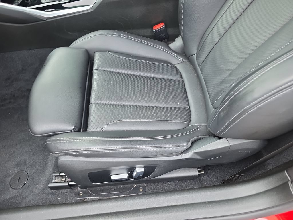 Used 2022 BMW 230i Coupe w/ Convenience Package RWD image 17