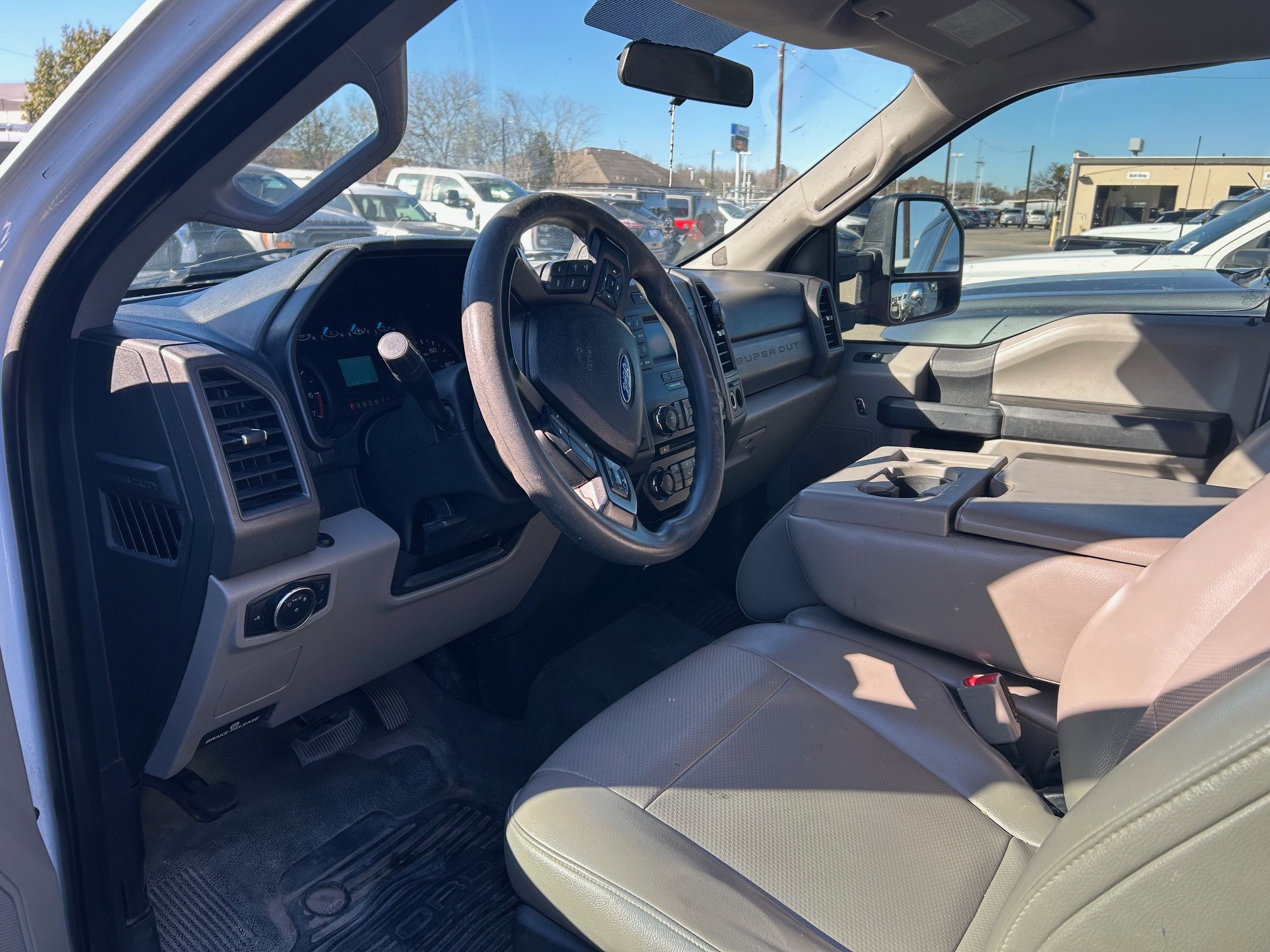 Used 2017 Ford F250 XL w/ Power Equipment Group image 9