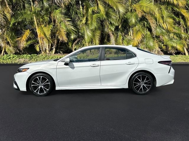 Used 2023 Toyota Camry SE image 8