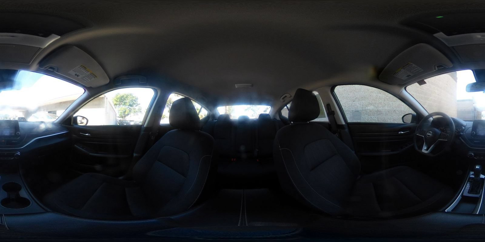 Used 2025 Nissan Altima 2.5 SV FWD image 41