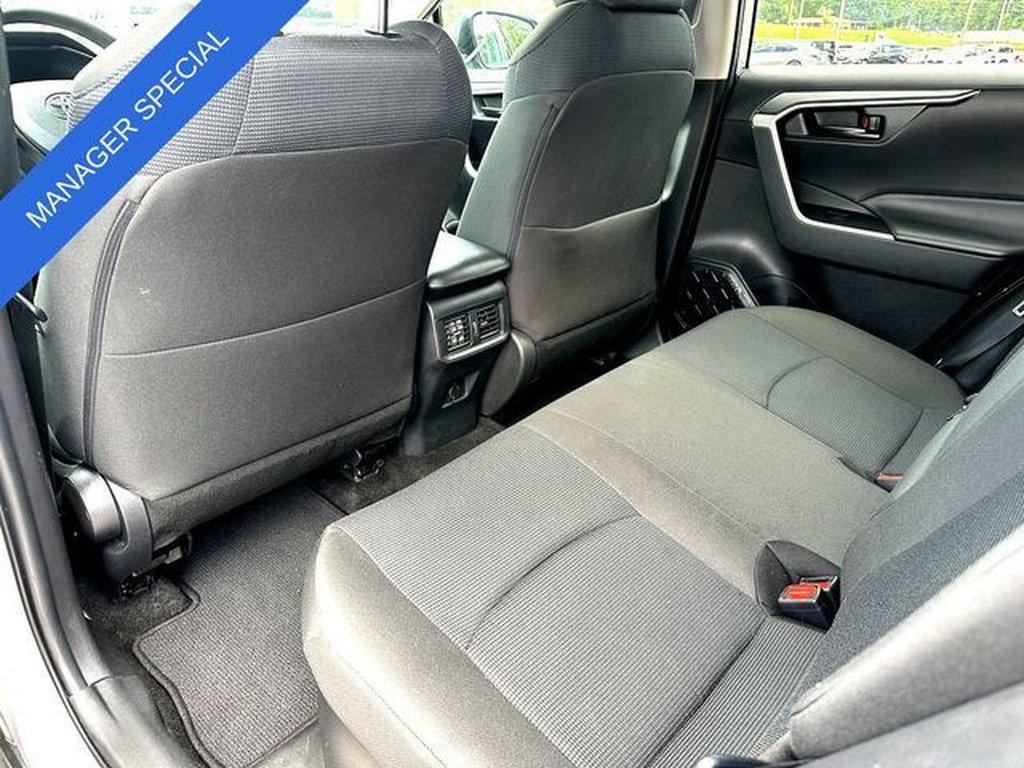 Certified 2024 Toyota RAV4 LE AWD/4WD image 18