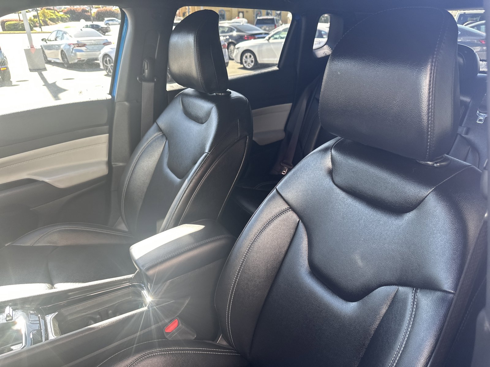 Used 2025 Jeep Compass Limited AWD/4WD image 19