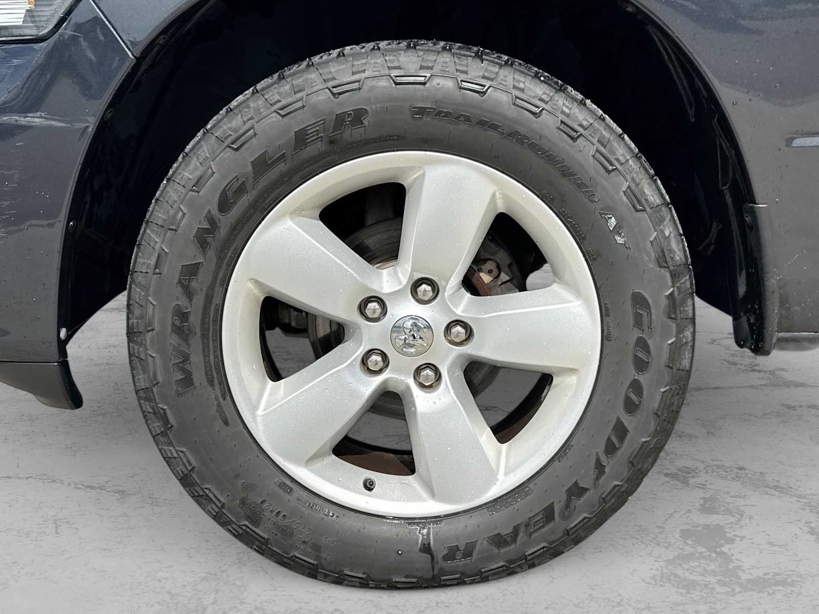 Used 2014 RAM 1500 Express AWD/4WD image 12