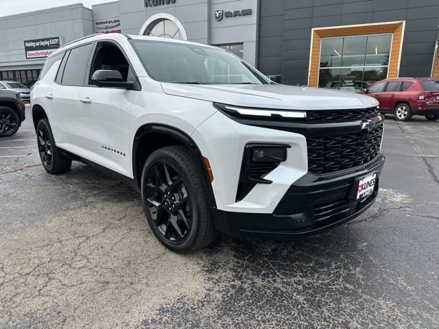 Used 2024 Chevrolet Traverse RS image 4