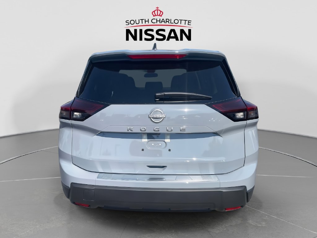 New 2027 Nissan Rogue SV FWD image 5