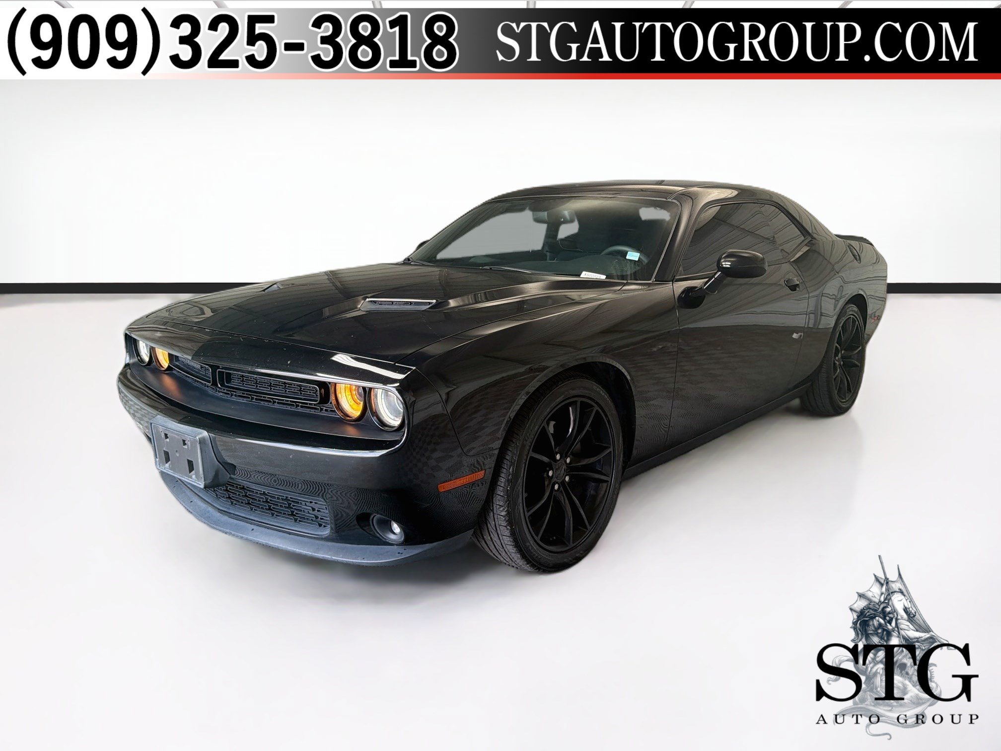 Used 2016 Dodge Challenger SXT w/ Blacktop Package