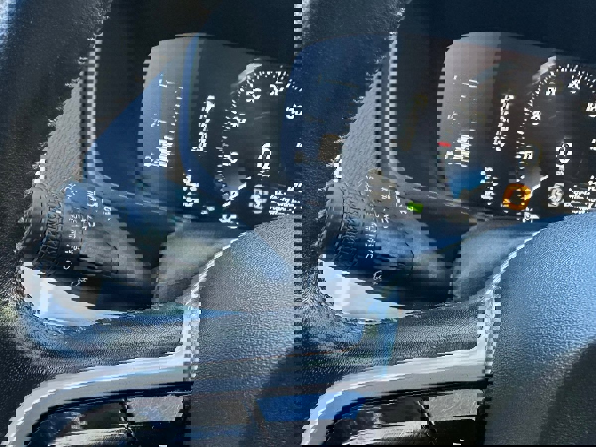 Used 2018 Volvo XC90 T5 Momentum w/ Convenience Package image 25