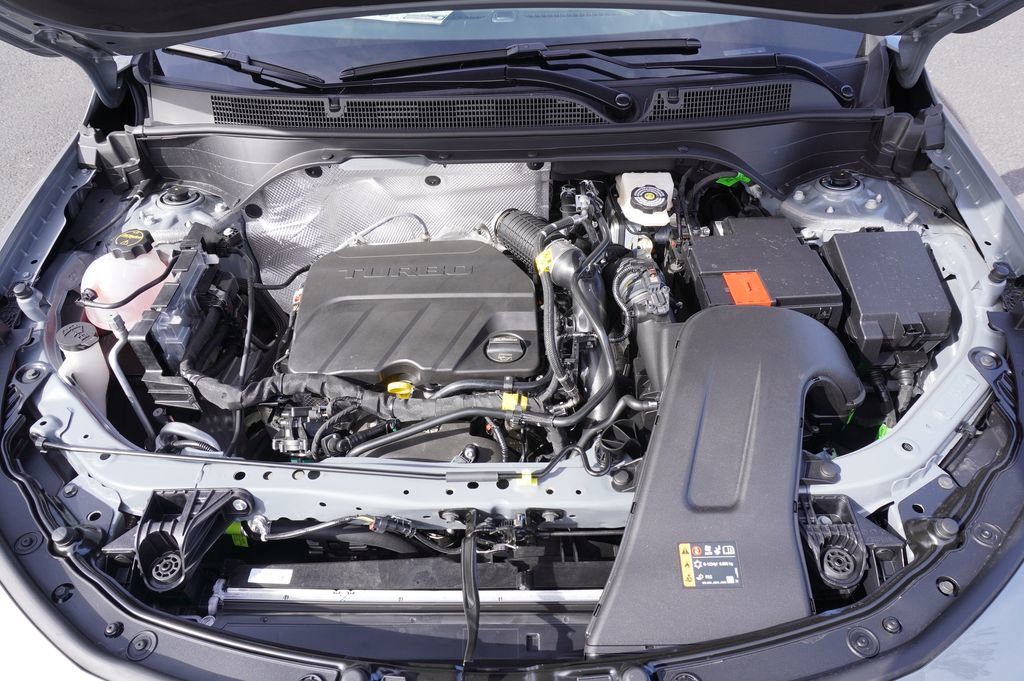 New 2026 Buick Envista Sport Touring w/ Convenience I Package FWD image 8