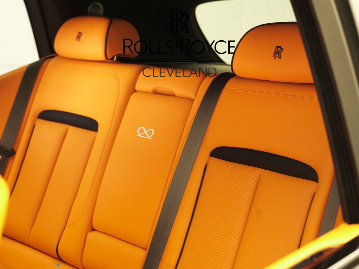 New 2026 Rolls-Royce Cullinan Black Badge image 32