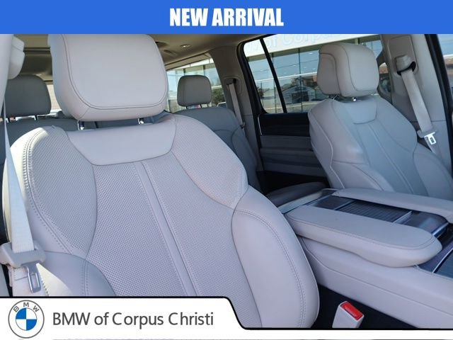 Used 2024 Jeep Wagoneer Series II w/ Premium Group I image 16