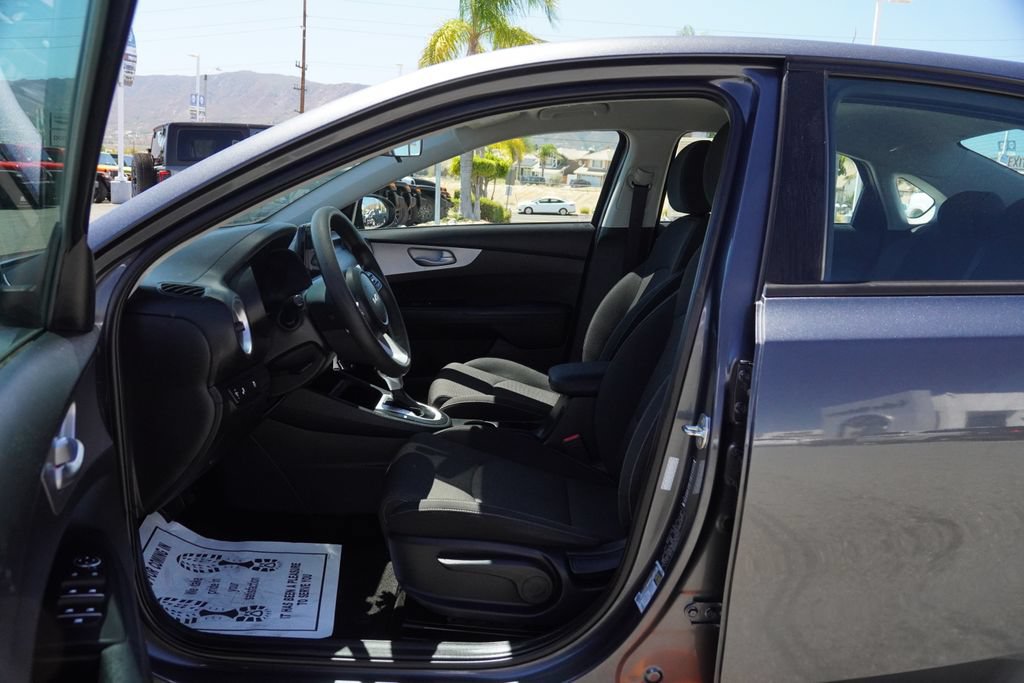 Used 2024 Kia Forte LXS w/ LXS Technology Package FWD image 27
