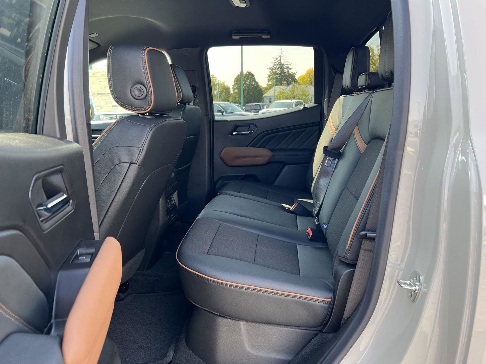 New 2026 GMC Canyon AT4 image 36