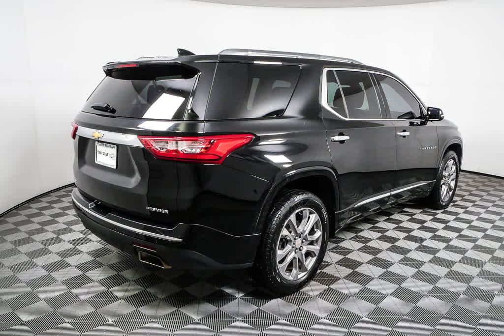 Used 2019 Chevrolet Traverse Premier w/ Driver Confidence II Package image 3