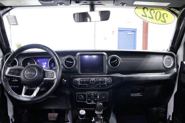 Used 2022 Jeep Wrangler Unlimited Sahara w/ Cold Weather Group image 9