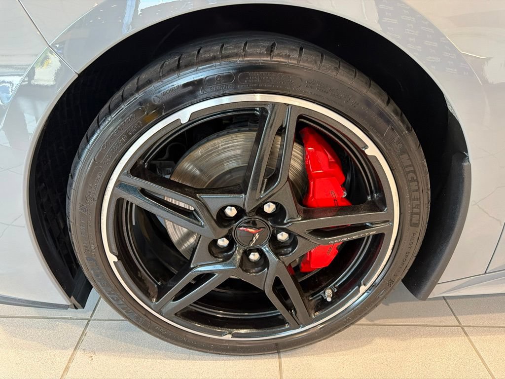Used 2024 Chevrolet Corvette Stingray Premium Cpe w/ Z51 Performance Package RWD image 8