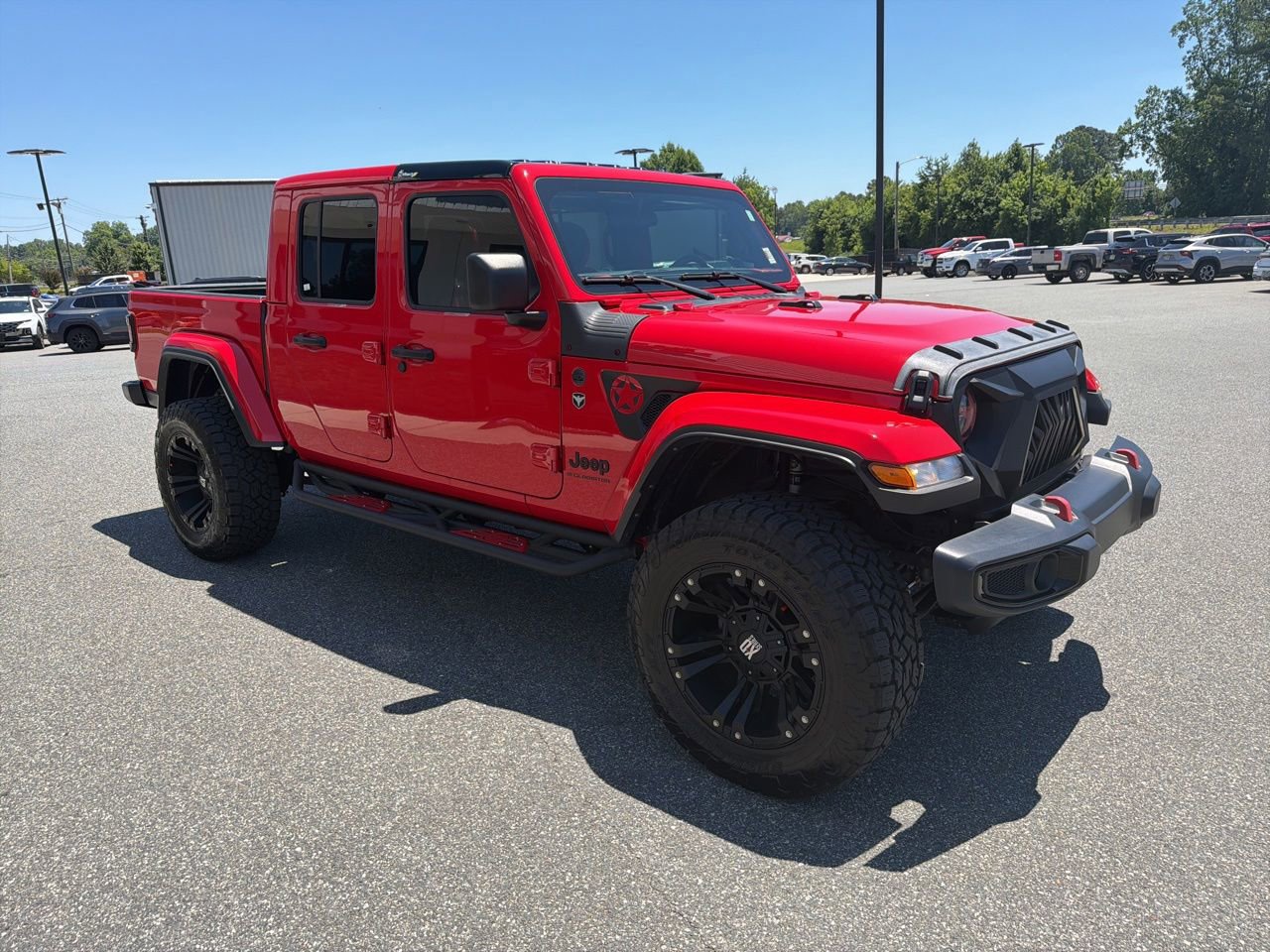 Used 2025 Jeep Gladiator Sport AWD/4WD image 9