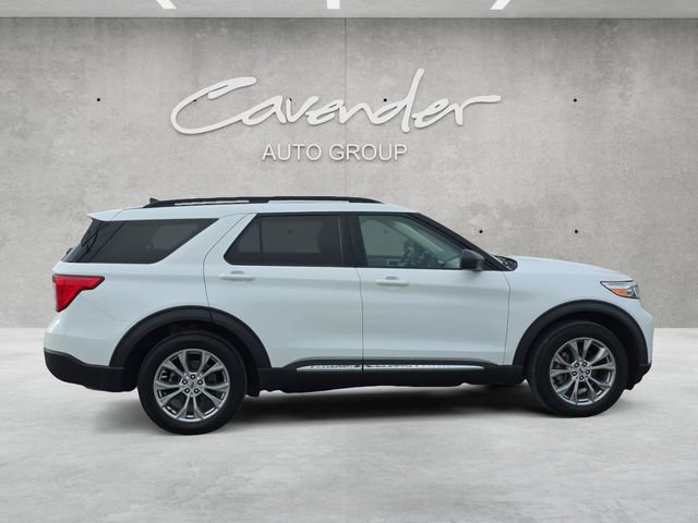 Certified 2021 Ford Explorer XLT w/ Equipment Group 202A image 17