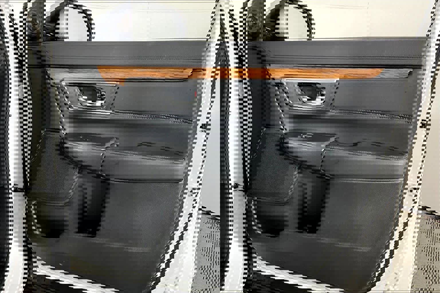 Used 2019 Honda CR-V Touring image 22