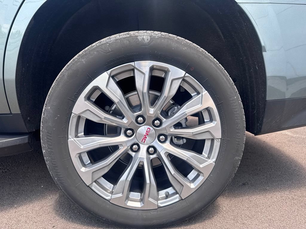 Used 2023 GMC Yukon Denali w/ LPO, Floor Liner Package AWD/4WD image 28