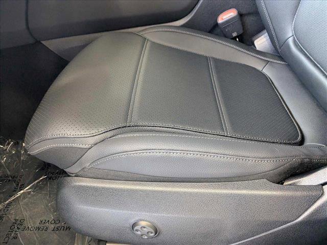 New 2025 Mercedes-Benz GLC 300 image 3