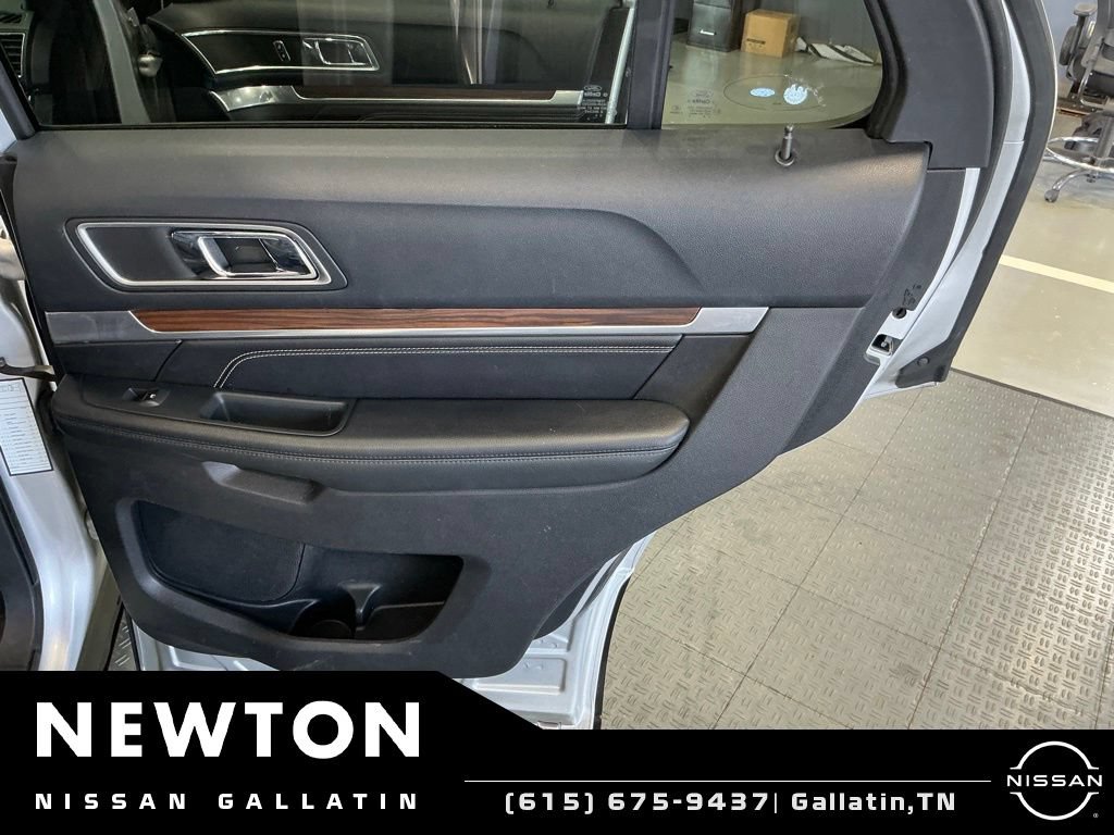 Used 2016 Ford Explorer Limited AWD/4WD image 47