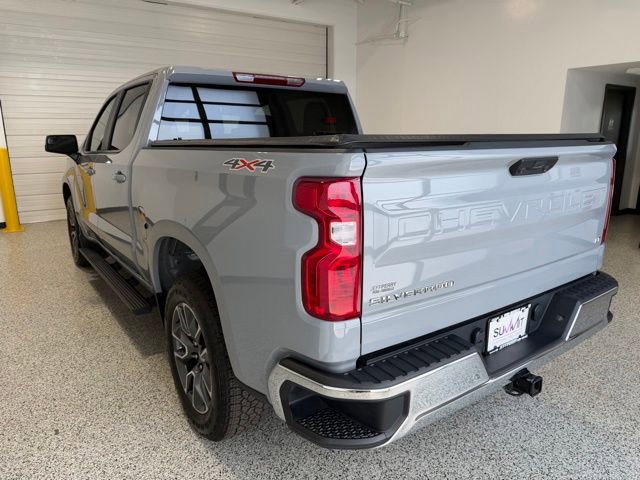Used 2024 Chevrolet Silverado 1500 LT AWD/4WD image 5