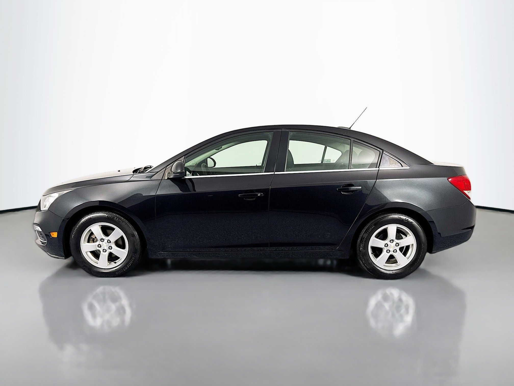 Used 2016 Chevrolet Cruze LT image 8