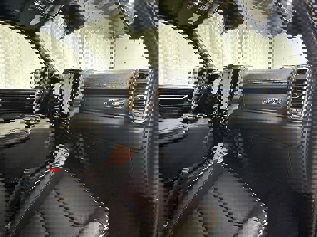 Used 2025 RAM 1500 Laramie image 59