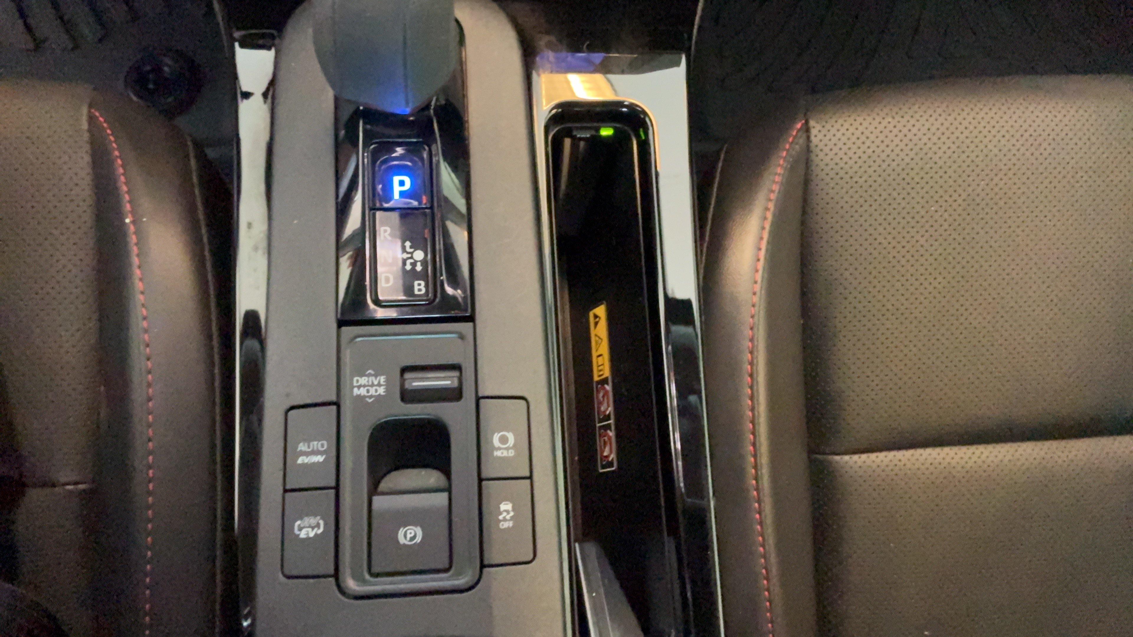 Certified 2026 Toyota Prius Plug-In Hybrid FWD image 16