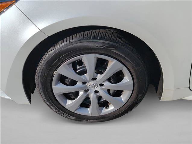 Used 2025 Toyota Corolla LE image 25