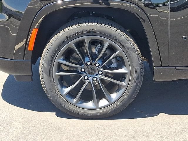 Used 2025 Jeep Grand Wagoneer Series II Obsidian w/ Quick Order Packagew 28T AWD/4WD image 8