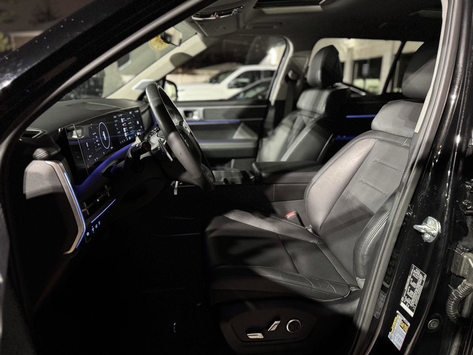 Used 2024 Hyundai Santa Fe Limited image 24