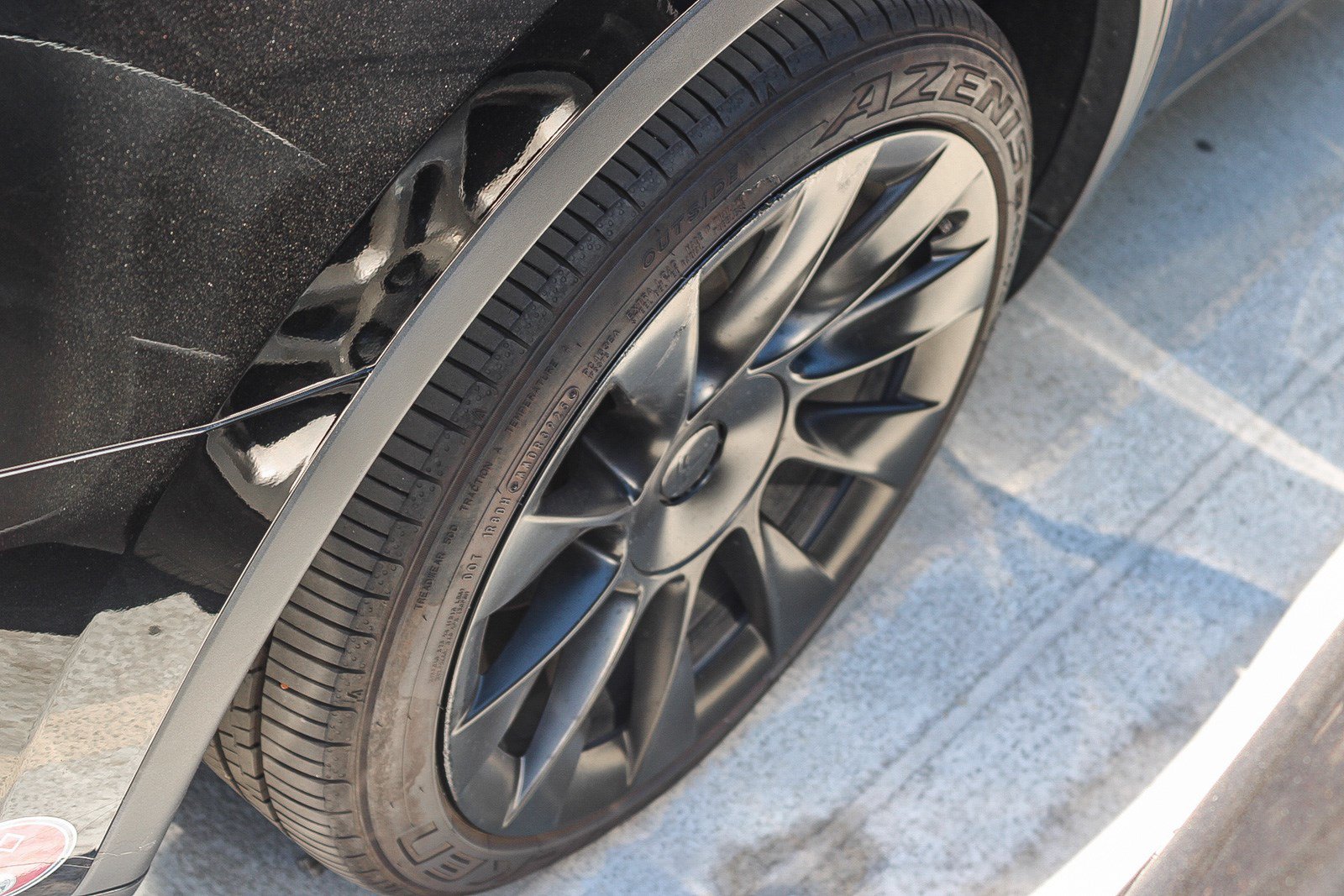 Used 2023 Tesla Model Y Long Range AWD/4WD image 16