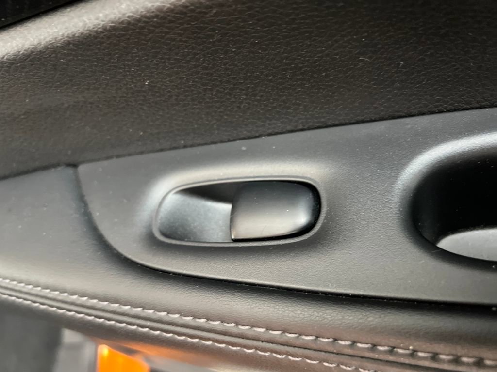 Used 2017 Nissan Rogue SL image 21