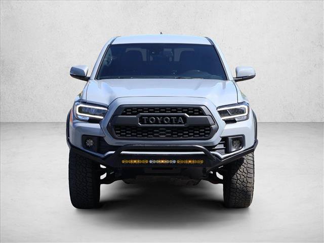 Used 2018 Toyota Tacoma TRD Off-Road w/ Technology Package AWD/4WD image 2