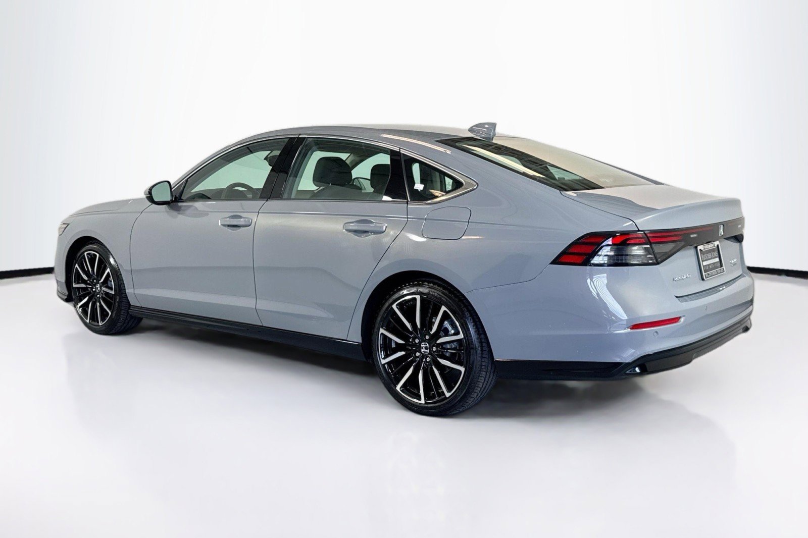 Used 2025 Honda Accord Touring image 7