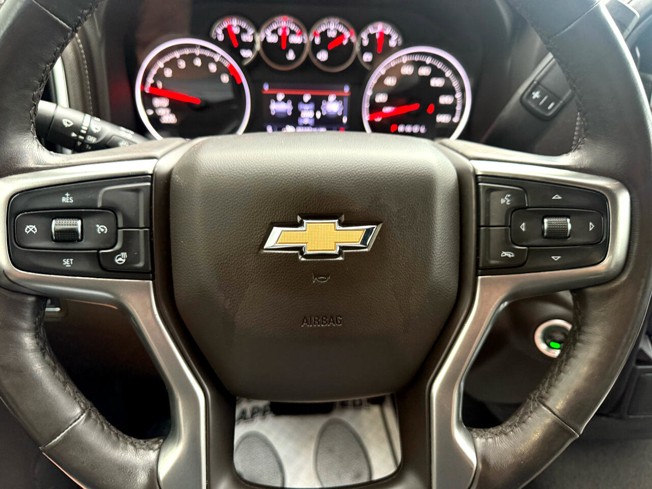 Used 2021 Chevrolet Silverado 1500 LT image 21