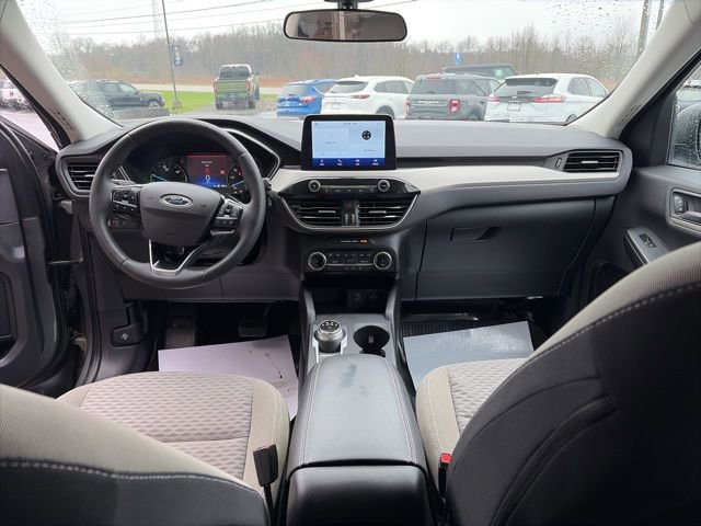 Used 2022 Ford Escape SE w/ Cold Weather Package image 24