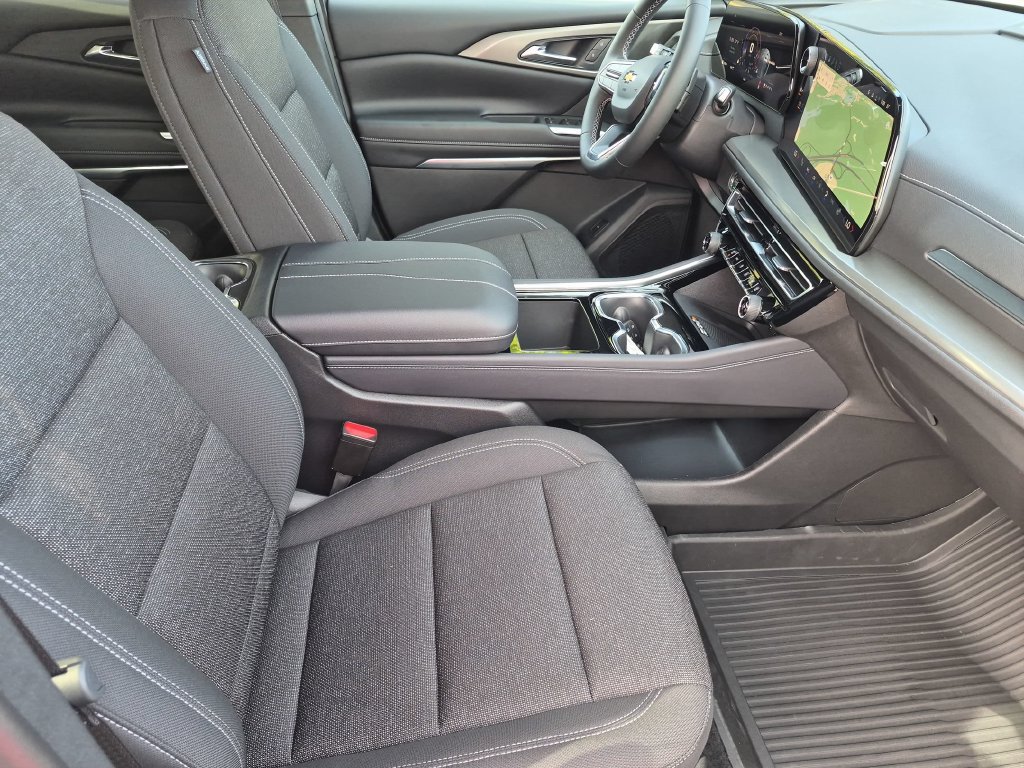 New 2027 Chevrolet Traverse LT w/ LPO, Floor Liner Package AWD/4WD image 30