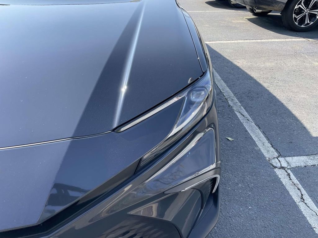 Used 2025 Toyota Camry SE image 14