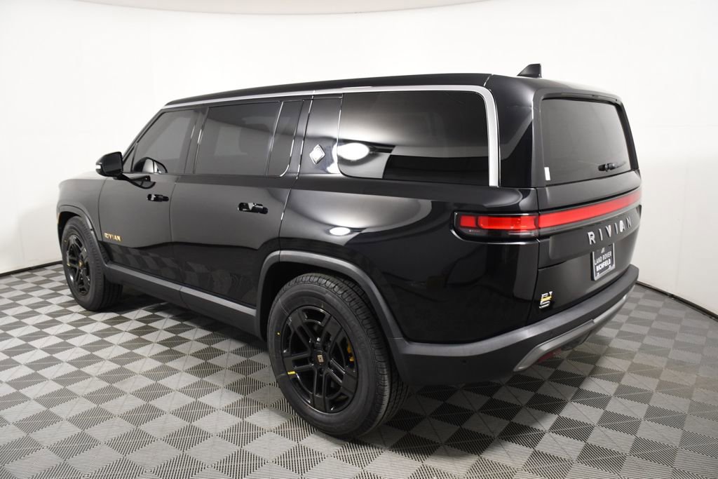 Used 2024 Rivian R1S Adventure AWD/4WD image 3