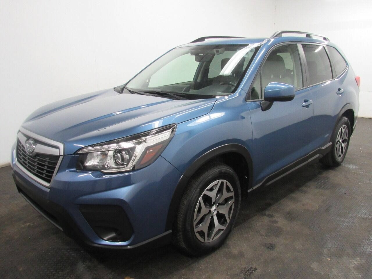 Used 2019 Subaru Forester Premium image 2
