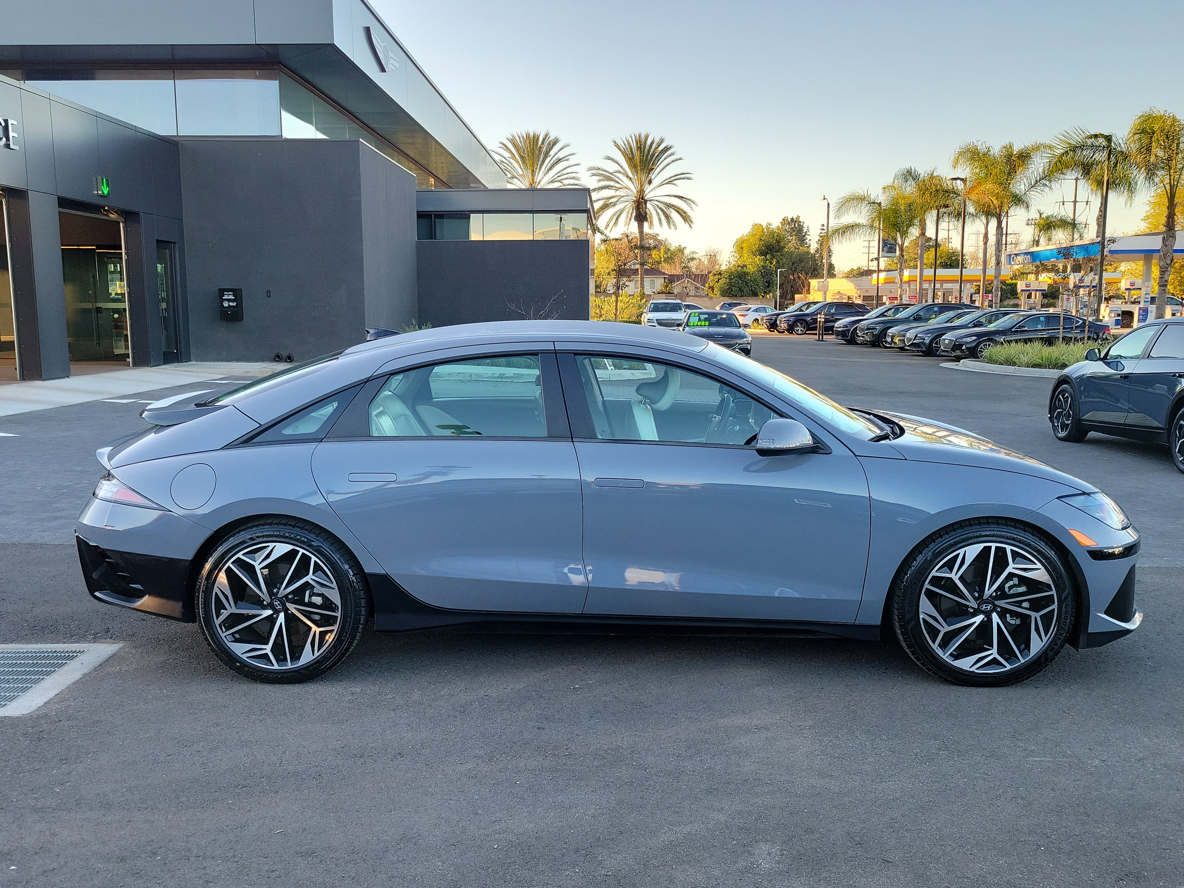 Used 2023 Hyundai Ioniq 6 SEL image 4