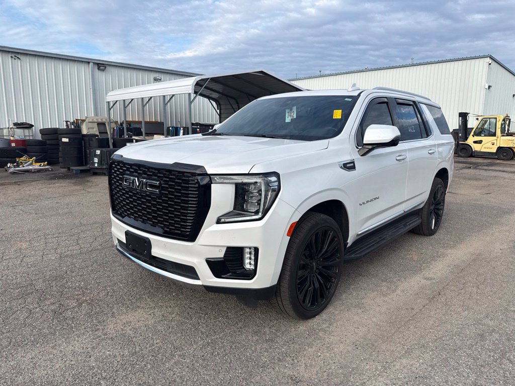 Used 2022 GMC Yukon SLT w/ SLT Luxury Package