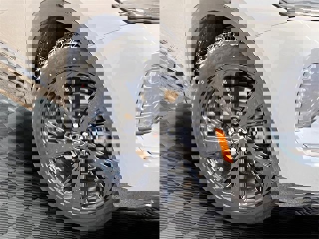 Certified 2025 Buick Envision Sport Touring image 30