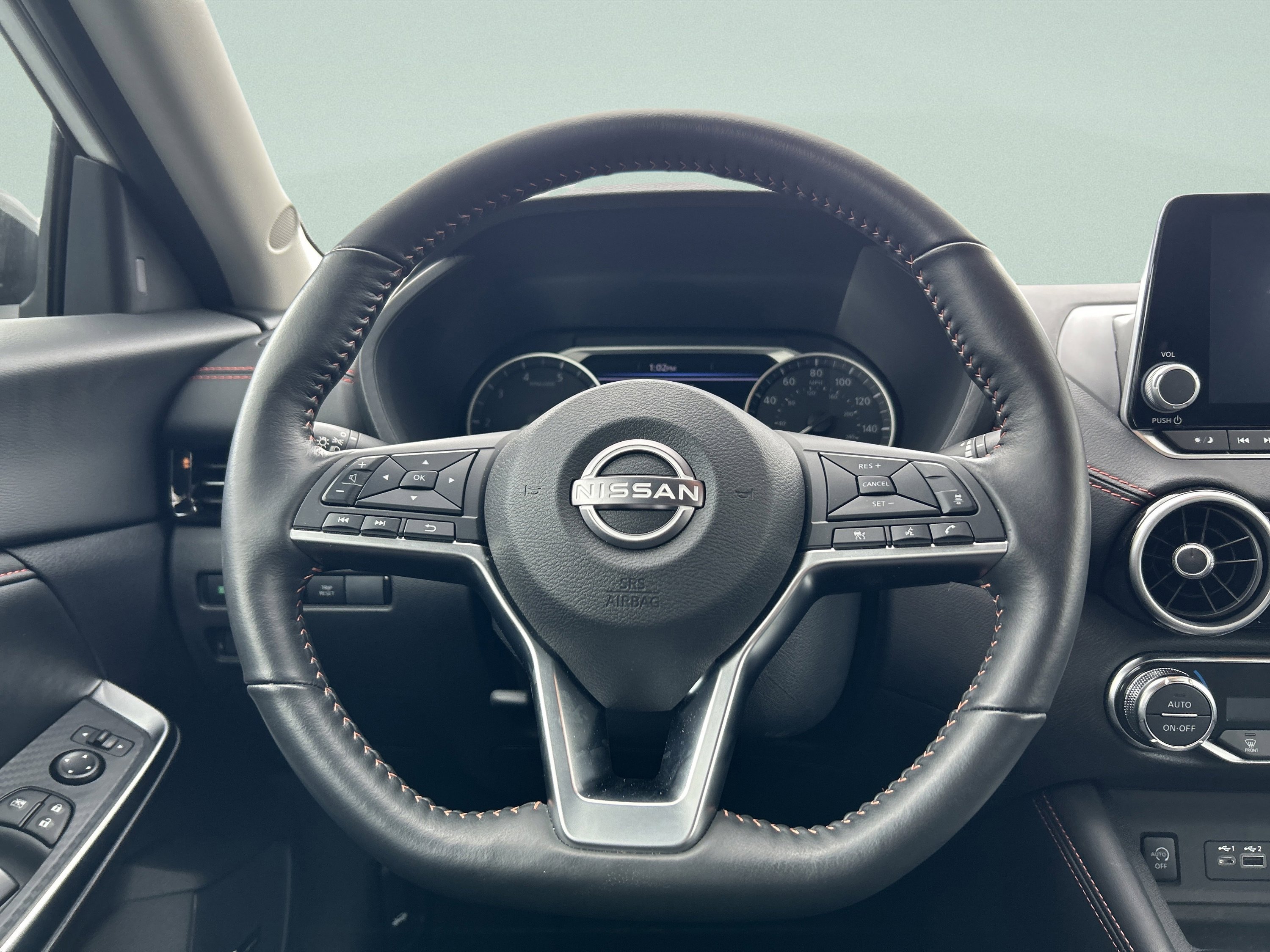 Used 2025 Nissan Sentra SR w/ SR Premium Package image 30